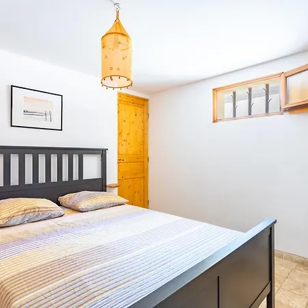 Apartment Gracious Ac One Bedroom With Garden And Pool - Dodo Et Tartine *